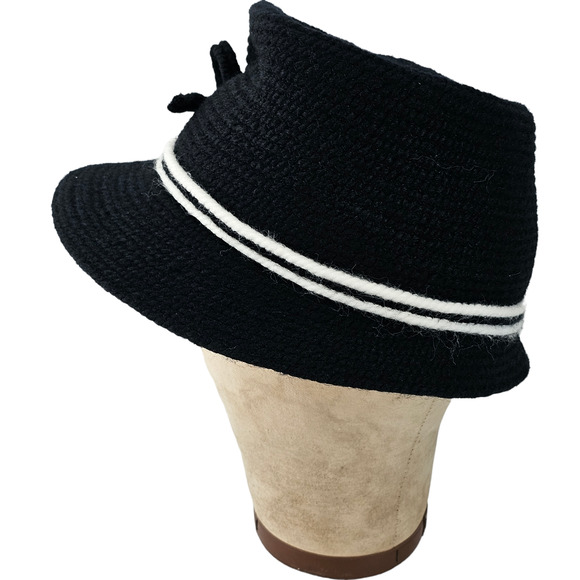 Vintage 1950s Everitt asymetrical black white winter hat pleat chic - Picture 5 of 7